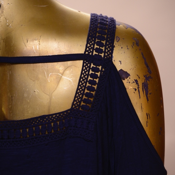 Dark blue top with cut-out shoulders, bell sleeves - Picture 5 of 6